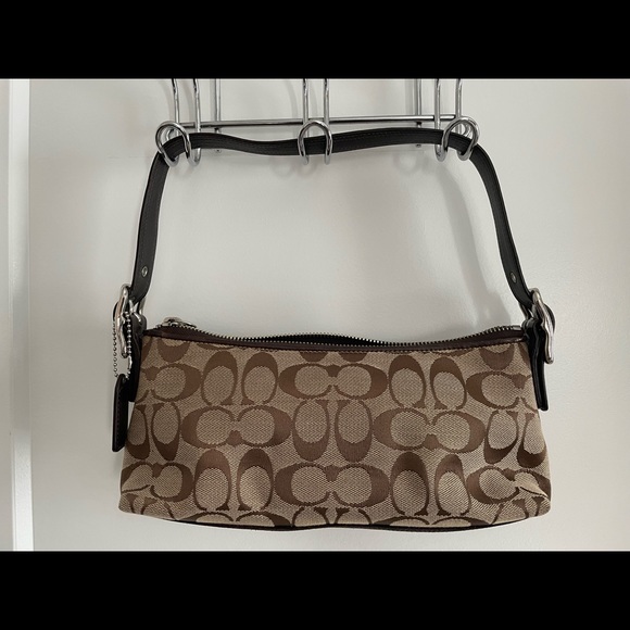 Coach purse - Picture 2 of 3